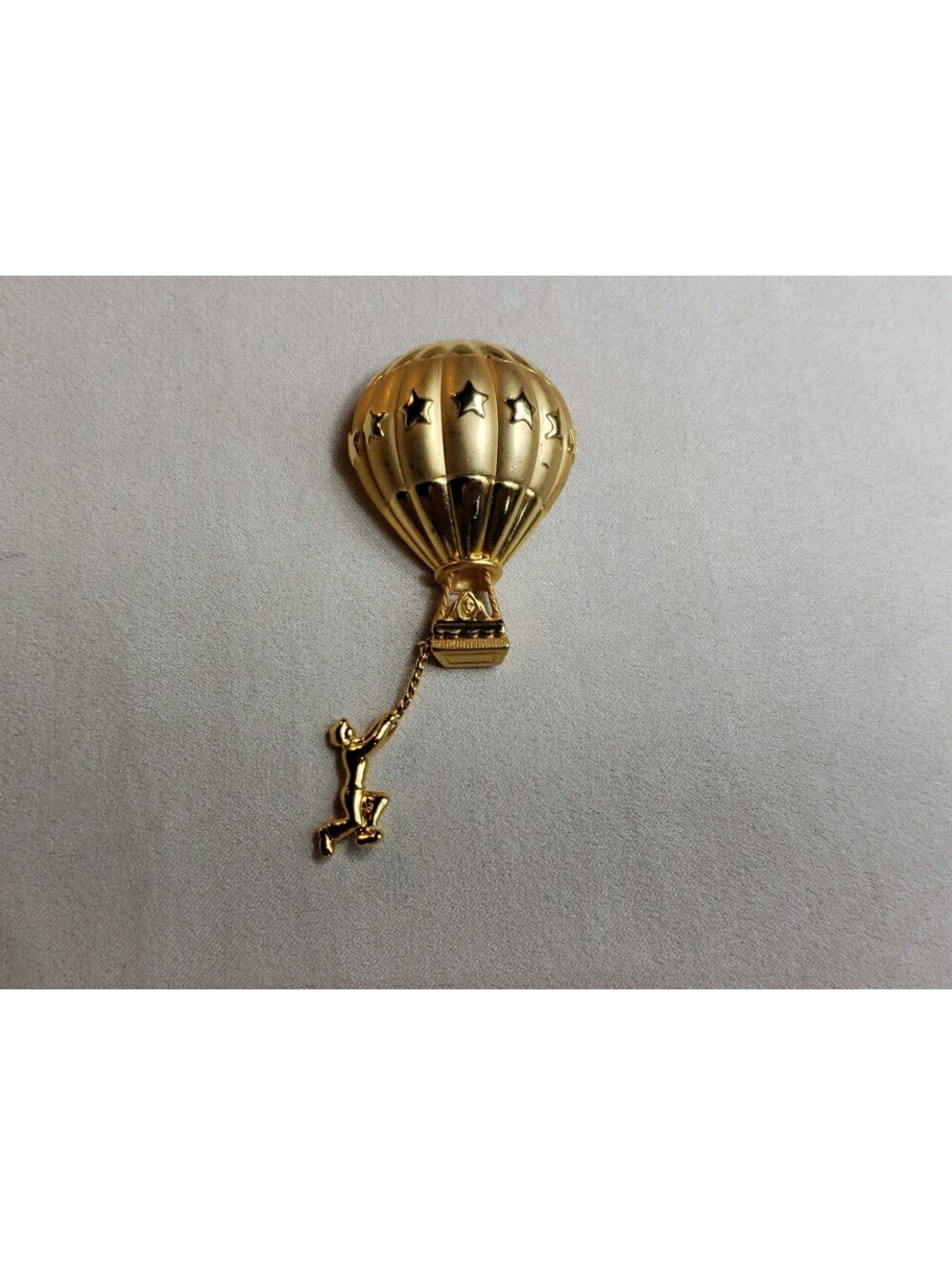 AJC American Jewelry Company Hot Air Balloon Brooch Dangling Figure Gold Tone
